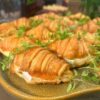 Mini Croissant com Brie e Geleia de Frutas Vermelhas